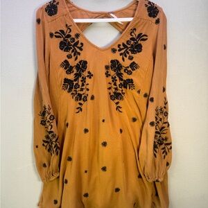 Free People Embroidered Peasant Tunic Top in Rust with Black Floral